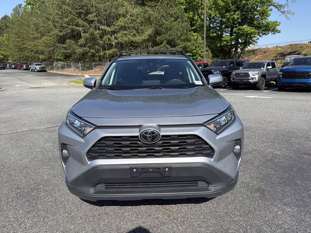 2020 Silver Sky Metallic Toyota RAV4 XLE AWD SUV