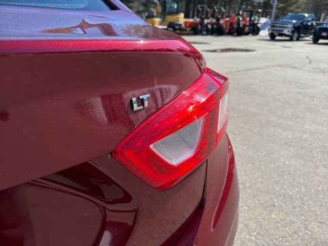 2016 Siren Red Tintcoat Chevrolet Cruze LT FWD Sedan