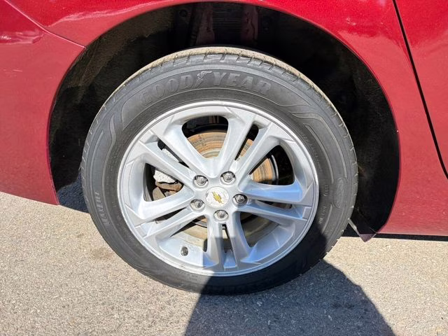 2016 Siren Red Tintcoat Chevrolet Cruze LT FWD Sedan