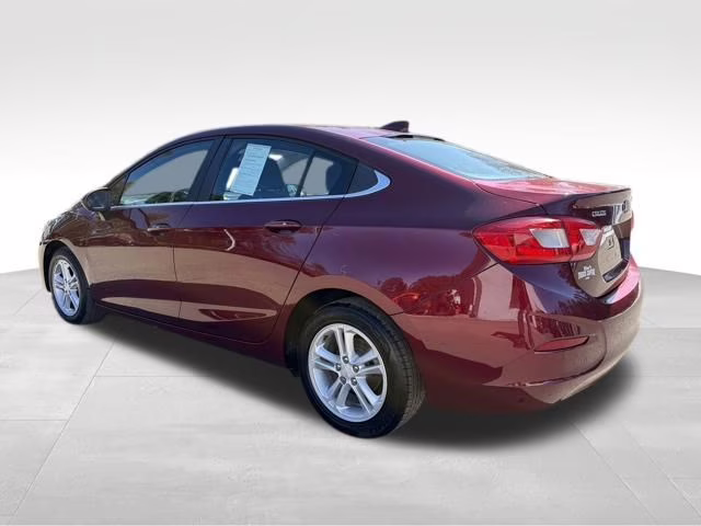 2016 Siren Red Tintcoat Chevrolet Cruze LT FWD Sedan