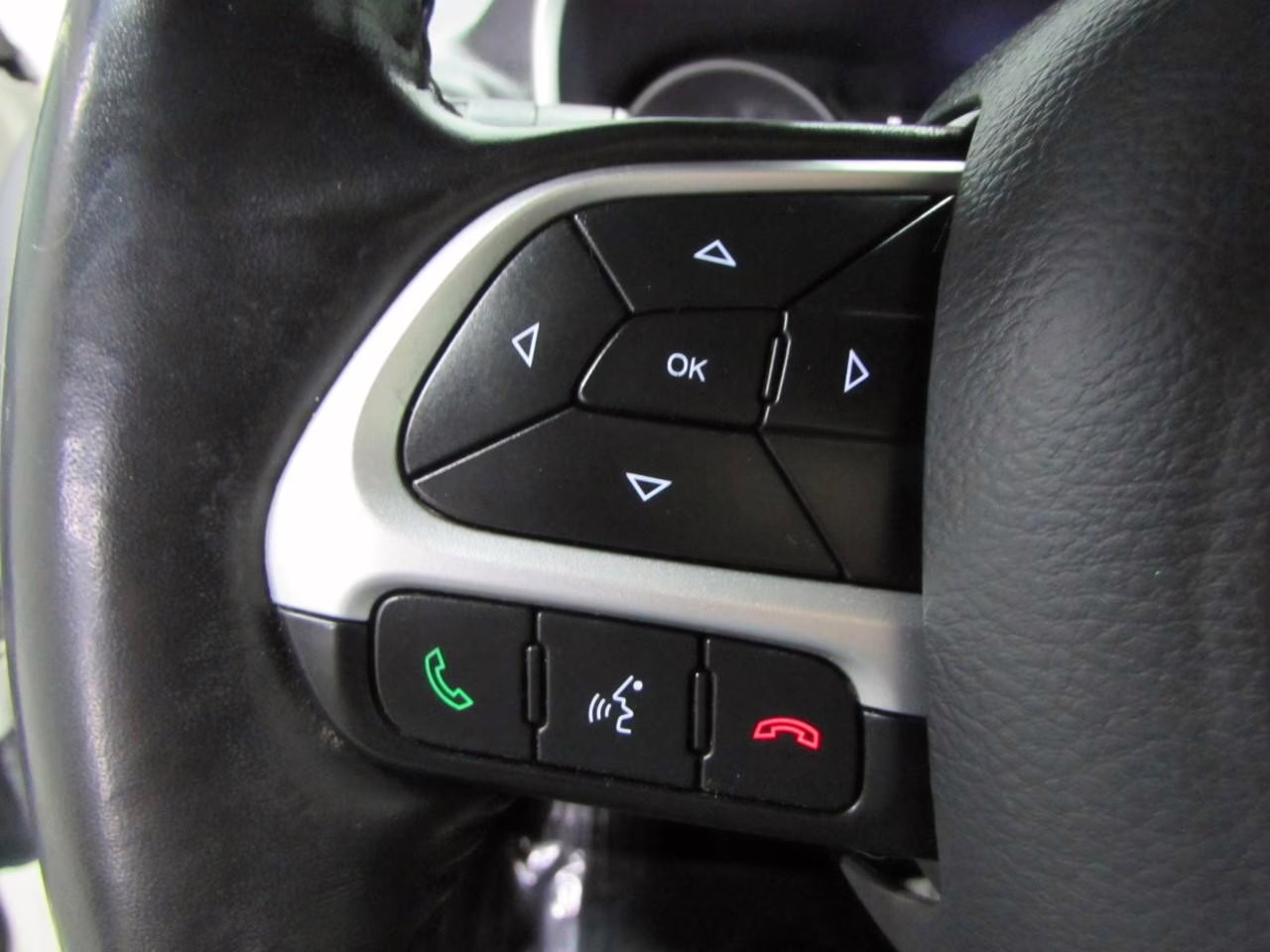 2020 White Clearcoat Jeep Compass 4WD Sport 4X4 SUV