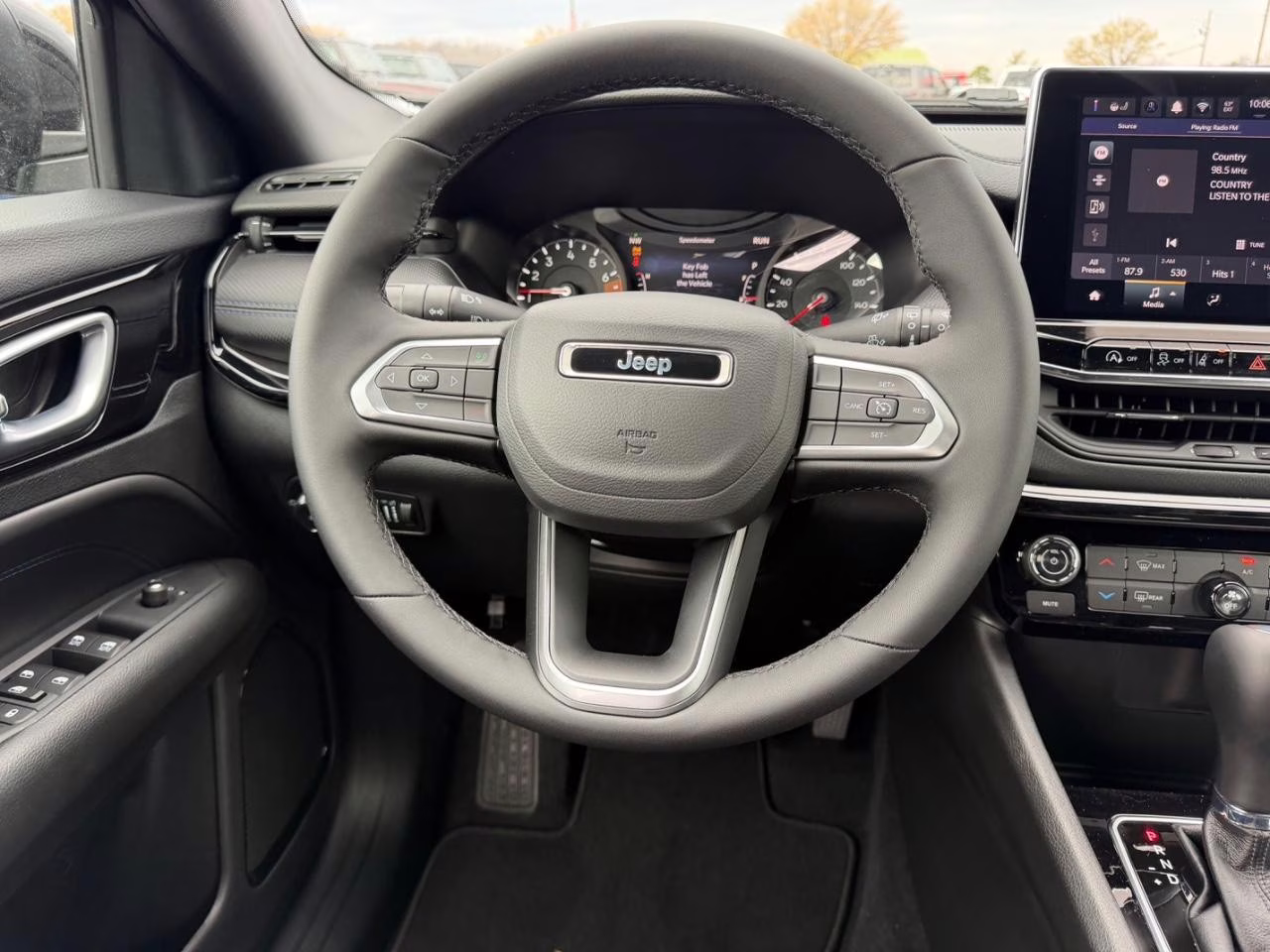 2026 Diamond Black Crystal Pearlcoat Jeep Compass Latitude 4X4 SUV