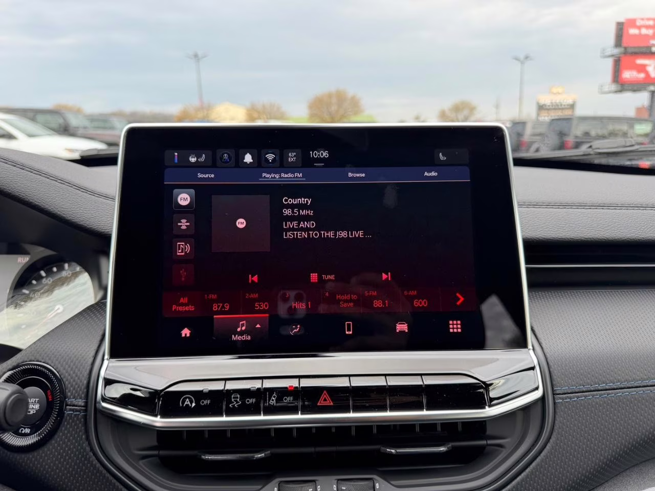 2026 Diamond Black Crystal Pearlcoat Jeep Compass Latitude 4X4 SUV