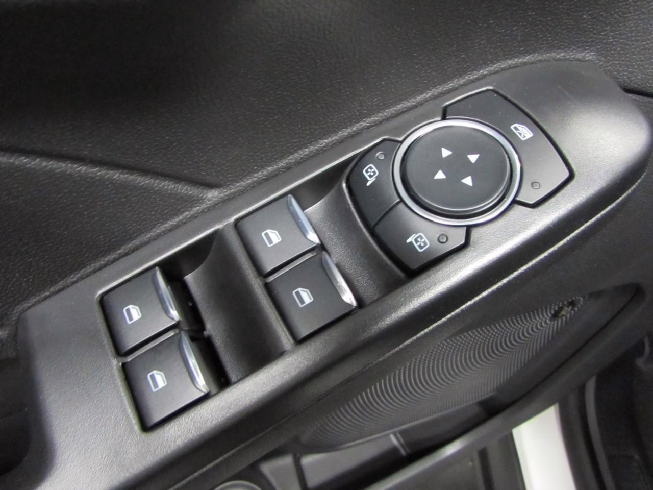 2026 Star White Metallic Tri-Coat Ford Escape Hybrid ST-Line Select AWD SUV