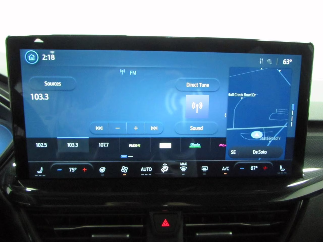 2026 Star White Metallic Tri-Coat Ford Escape Hybrid ST-Line Select AWD SUV