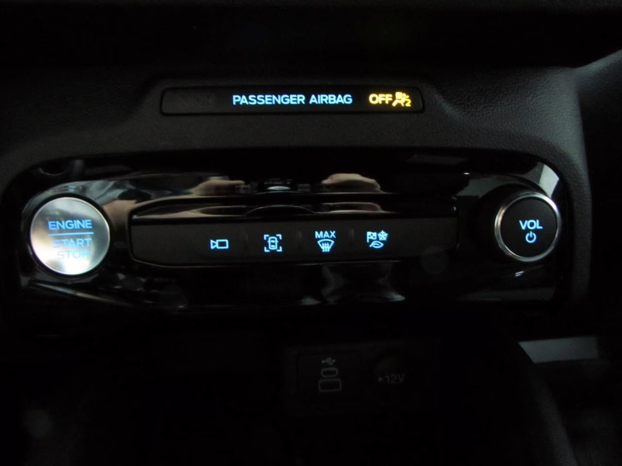 2026 Star White Metallic Tri-Coat Ford Escape Hybrid ST-Line Select AWD SUV