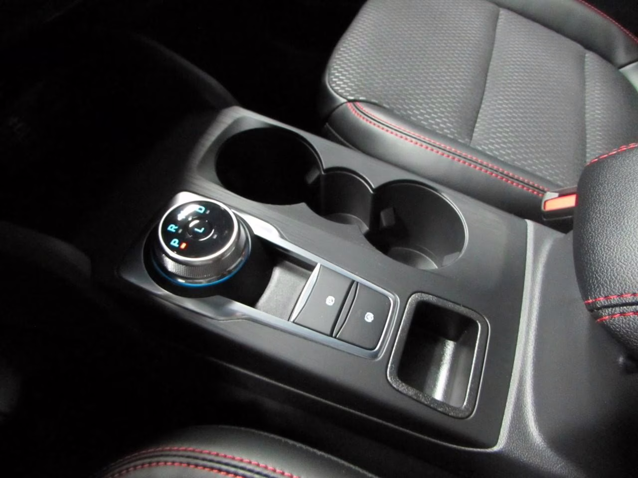 2026 Star White Metallic Tri-Coat Ford Escape Hybrid ST-Line Select AWD SUV