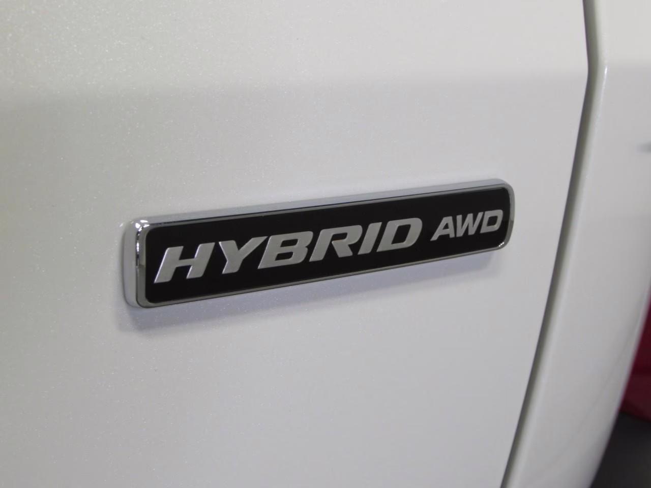 2026 Star White Metallic Tri-Coat Ford Escape Hybrid ST-Line Select AWD SUV