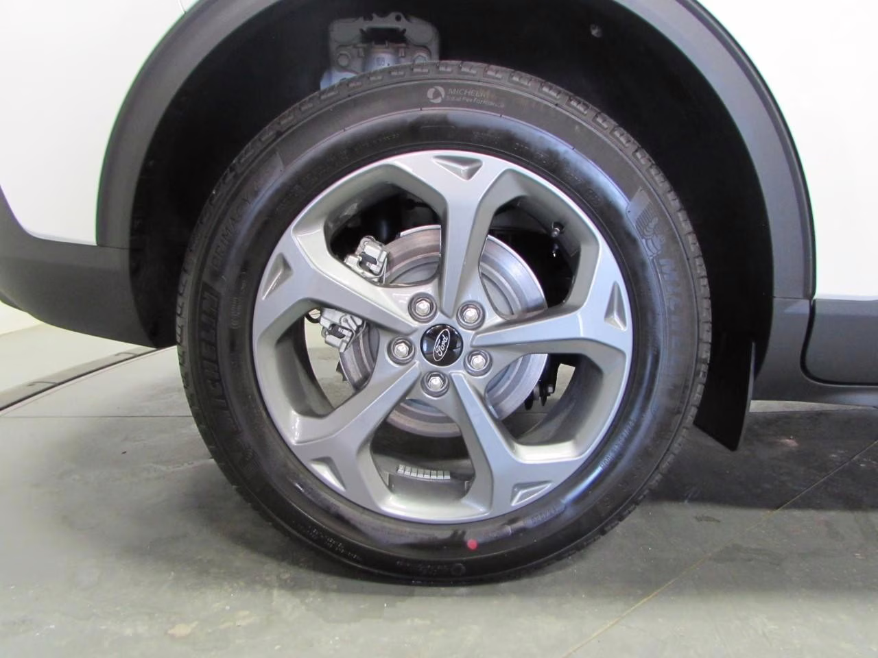 2026 Star White Metallic Tri-Coat Ford Escape Hybrid ST-Line Select AWD SUV