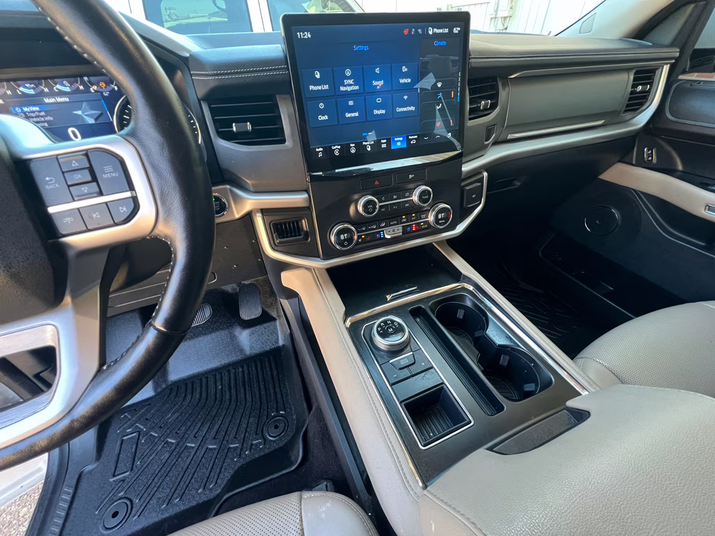 2022 Oxford White Ford Expedition Max XLT RWD SUV