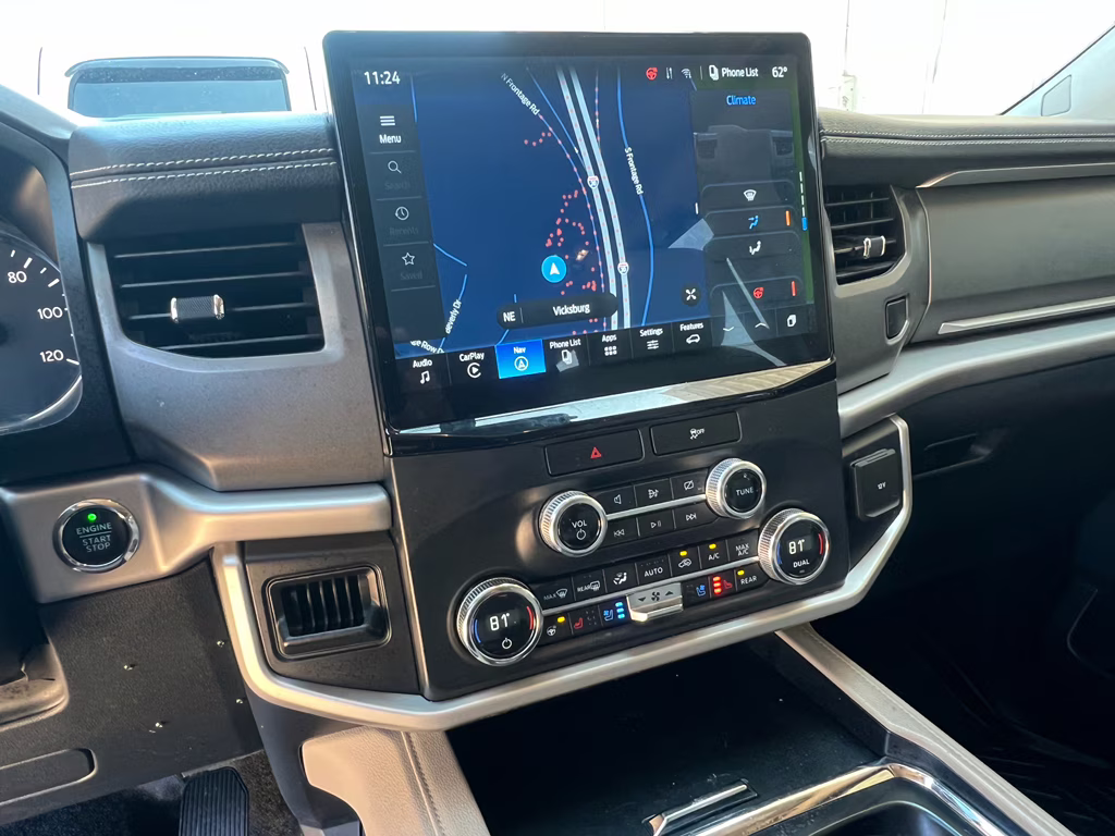 2022 Oxford White Ford Expedition Max XLT RWD SUV