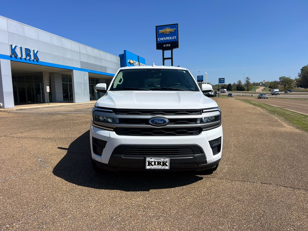 2022 Oxford White Ford Expedition Max XLT RWD SUV