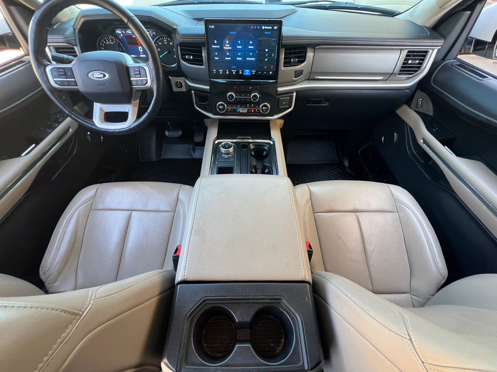 2022 Oxford White Ford Expedition Max XLT RWD SUV