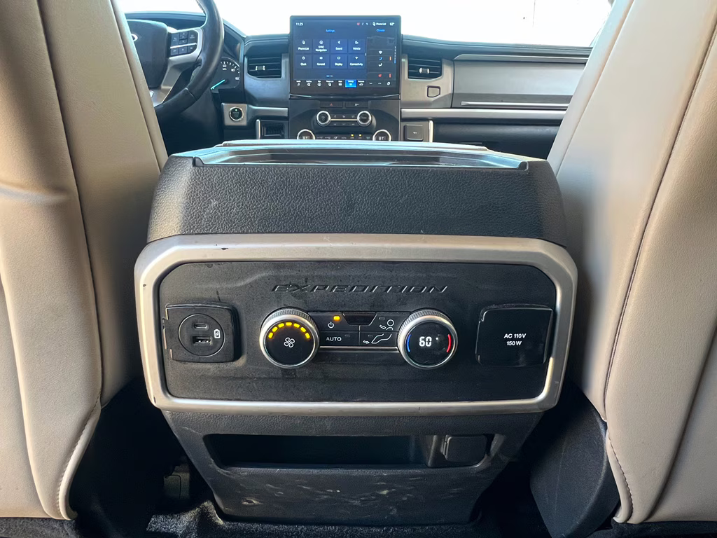 2022 Oxford White Ford Expedition Max XLT RWD SUV