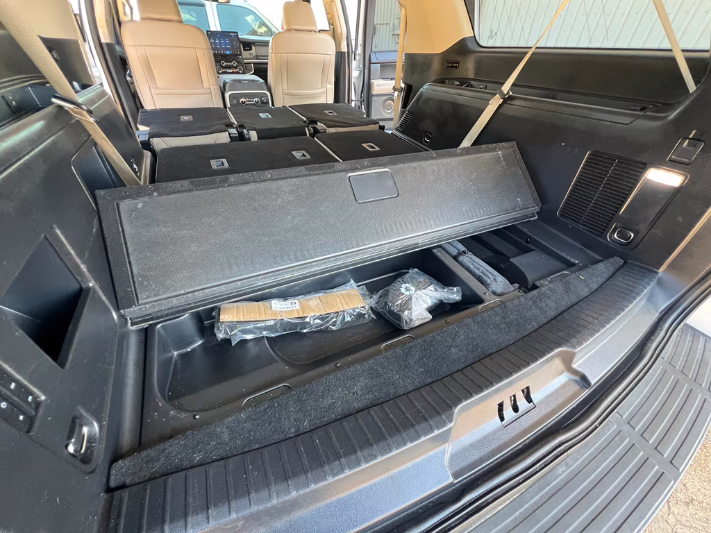 2022 Oxford White Ford Expedition Max XLT RWD SUV