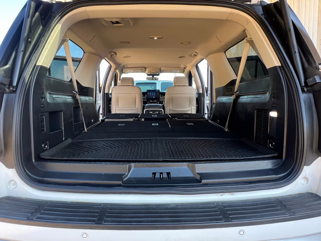 2022 Oxford White Ford Expedition Max XLT RWD SUV