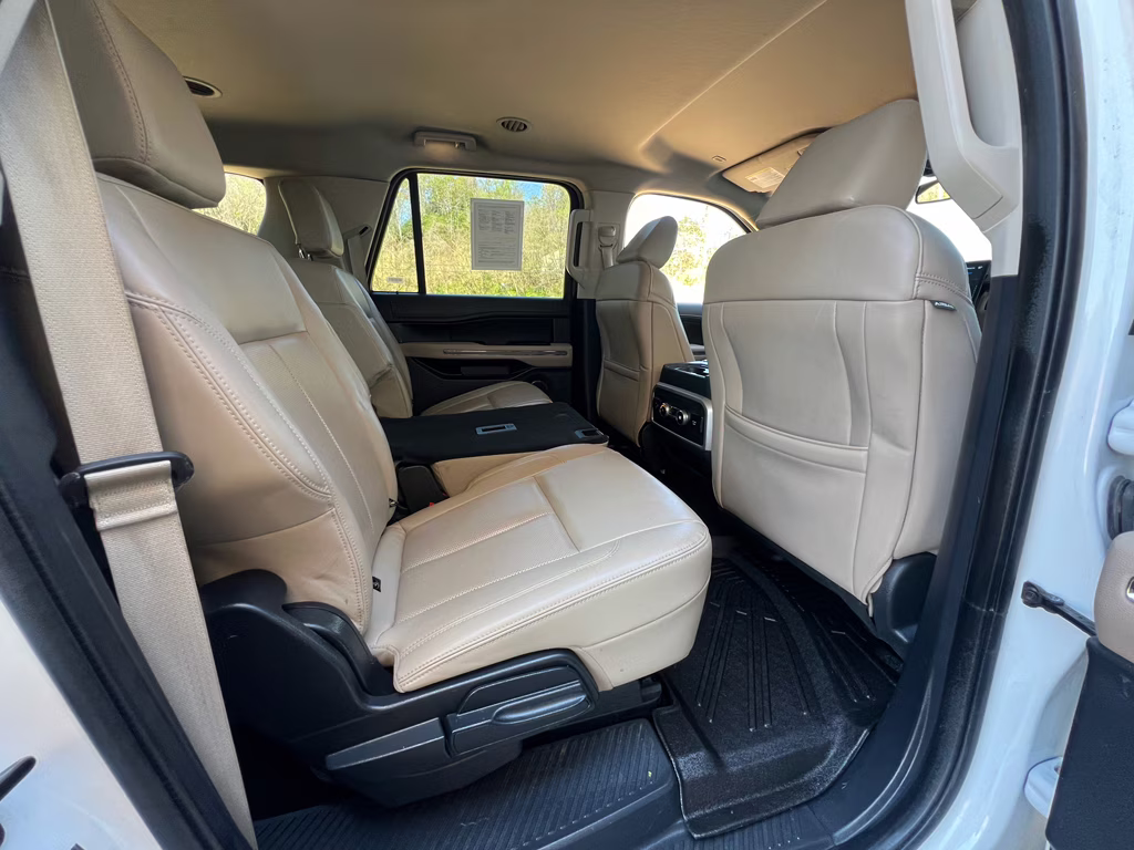 2022 Oxford White Ford Expedition Max XLT RWD SUV