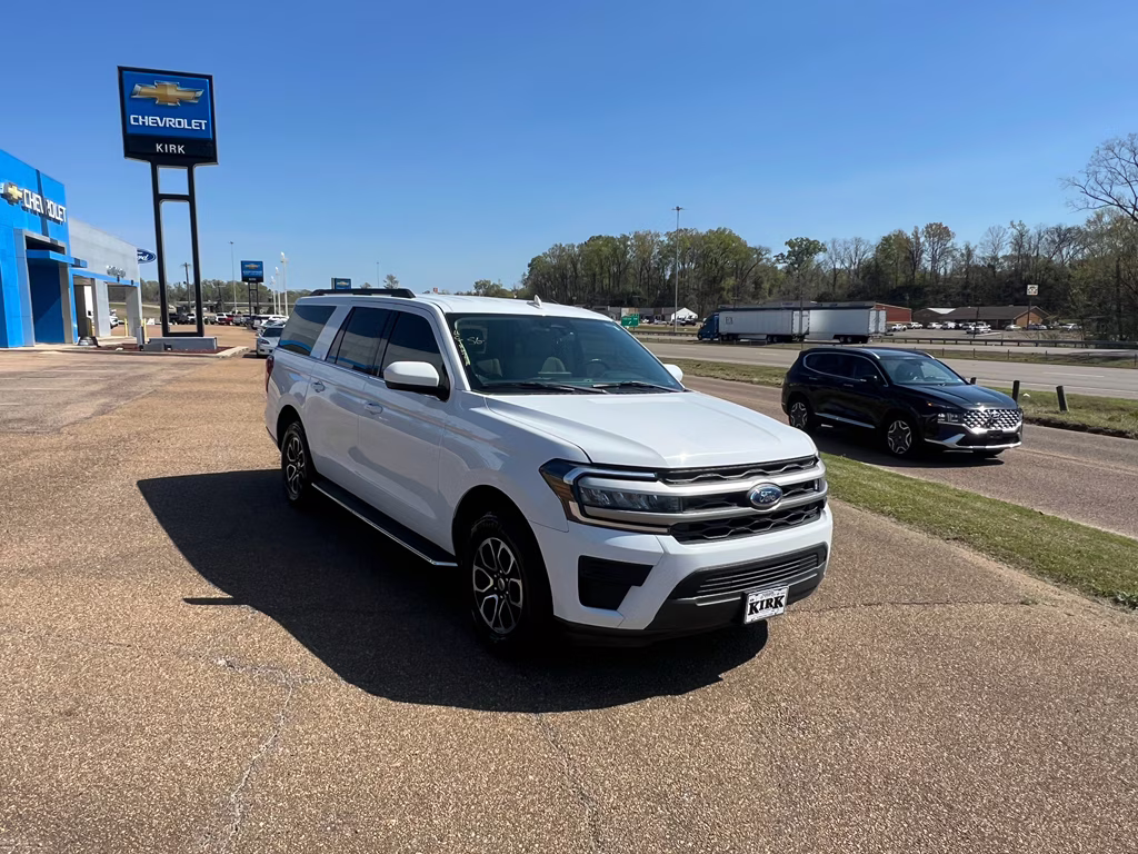 2022 Oxford White Ford Expedition Max XLT RWD SUV
