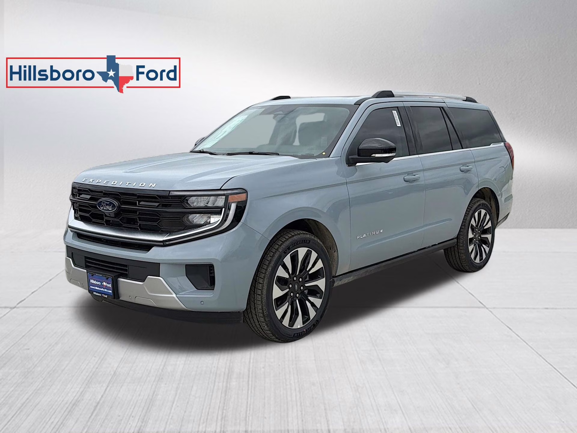 2026 Glacier Gray Metallic Tri-Coat Ford Expedition Platinum 4X4 SUV