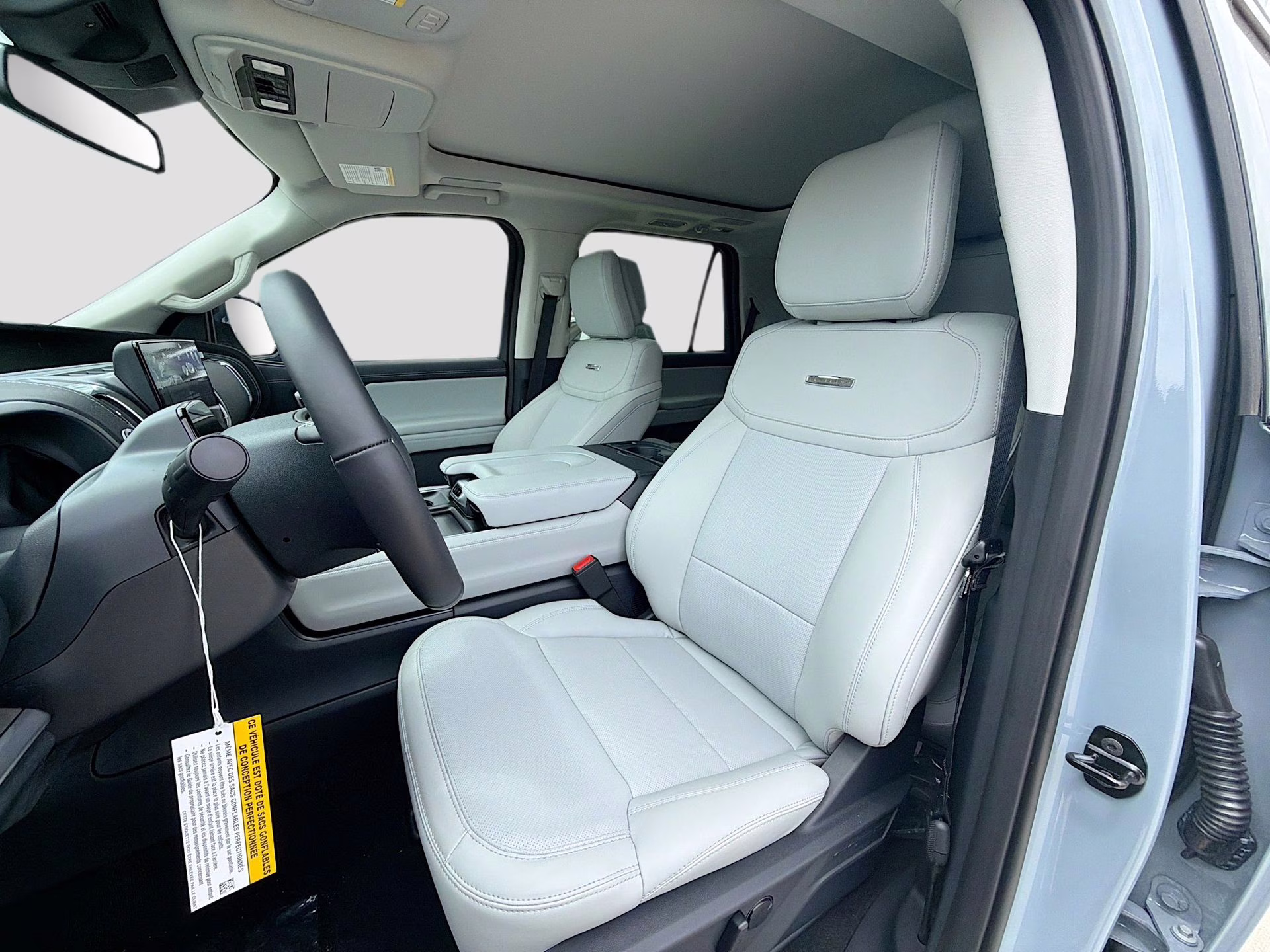 2026 Glacier Gray Metallic Tri-Coat Ford Expedition Platinum 4X4 SUV