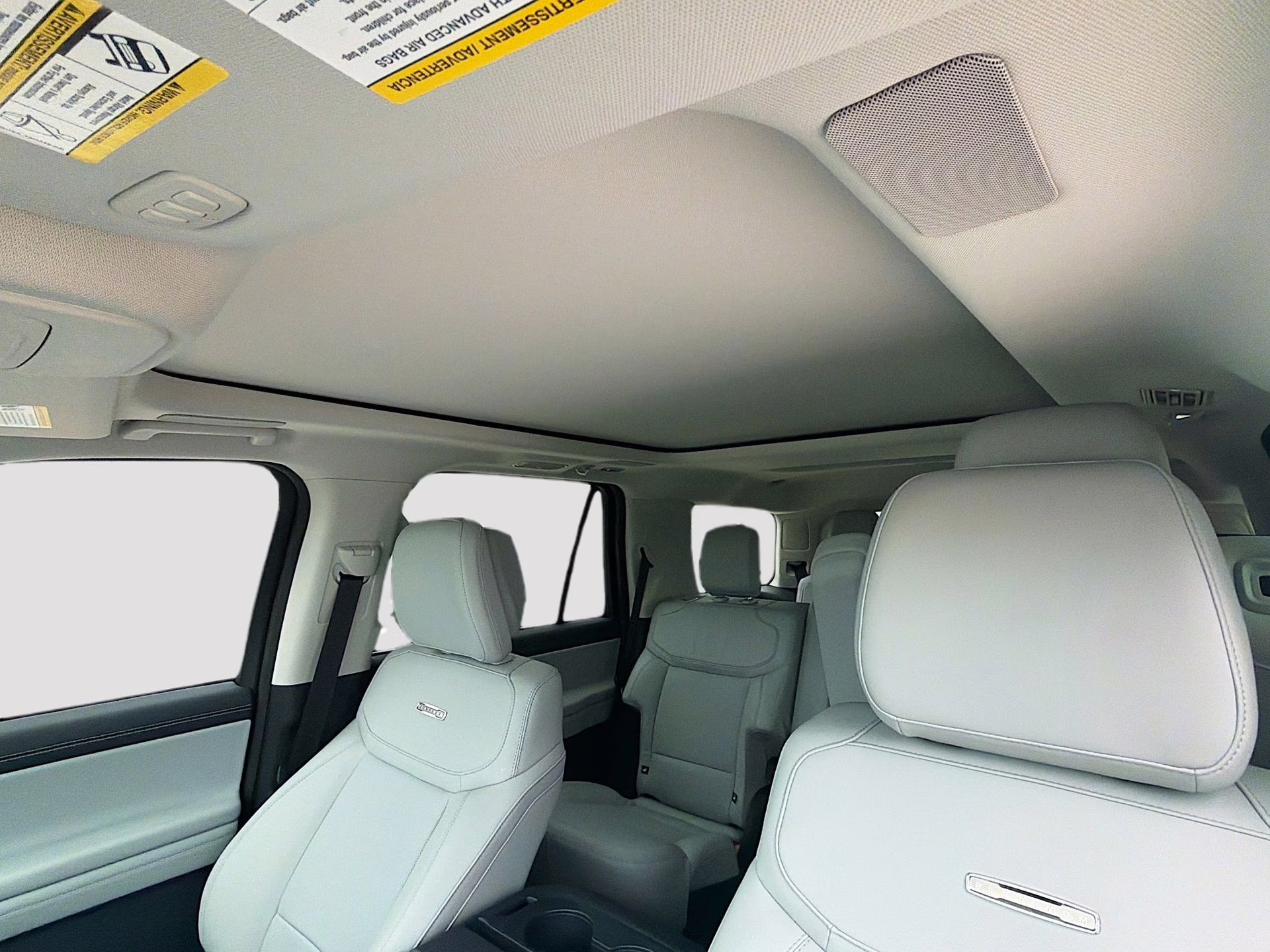 2026 Glacier Gray Metallic Tri-Coat Ford Expedition Platinum 4X4 SUV