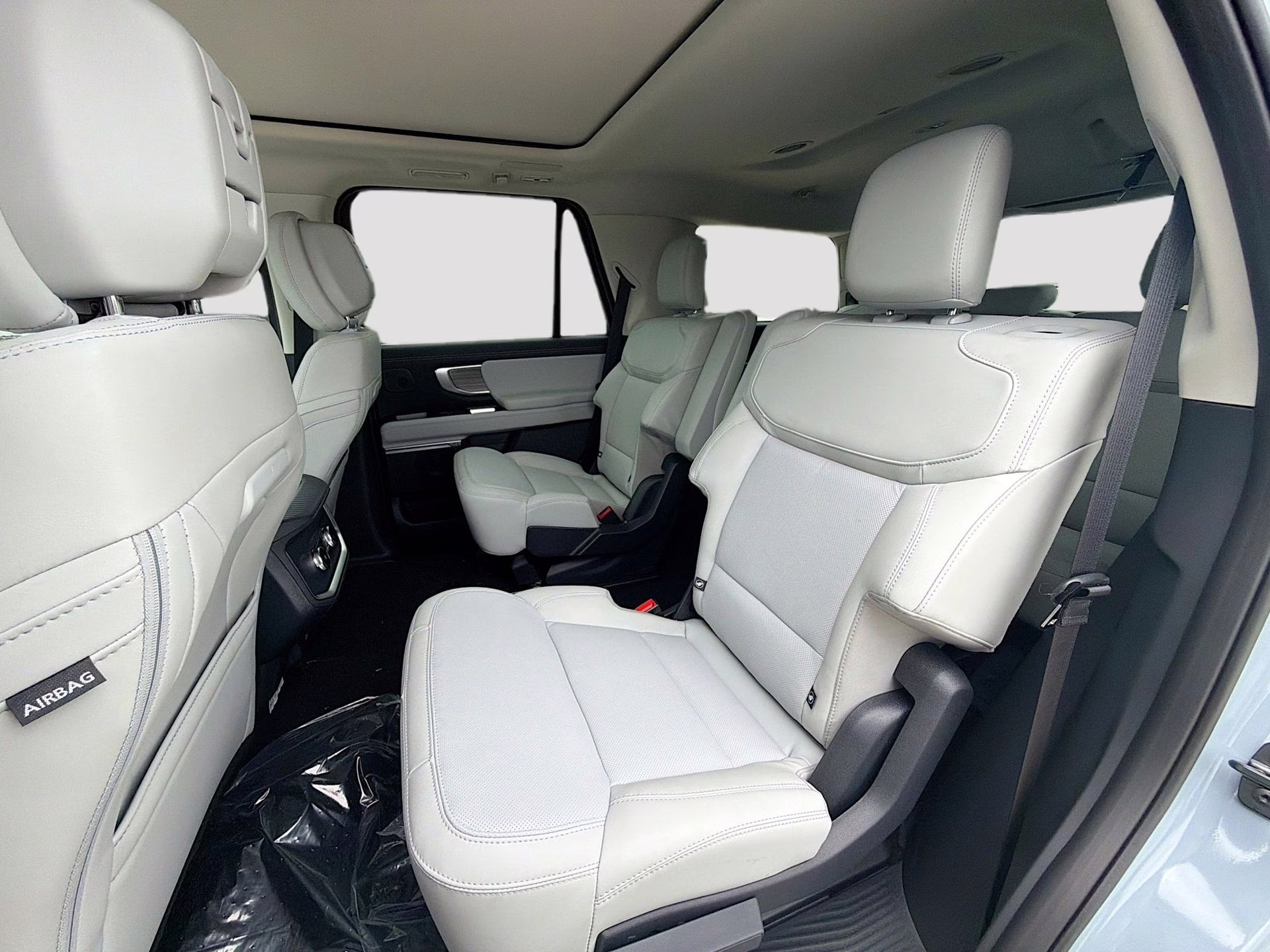 2026 Glacier Gray Metallic Tri-Coat Ford Expedition Platinum 4X4 SUV