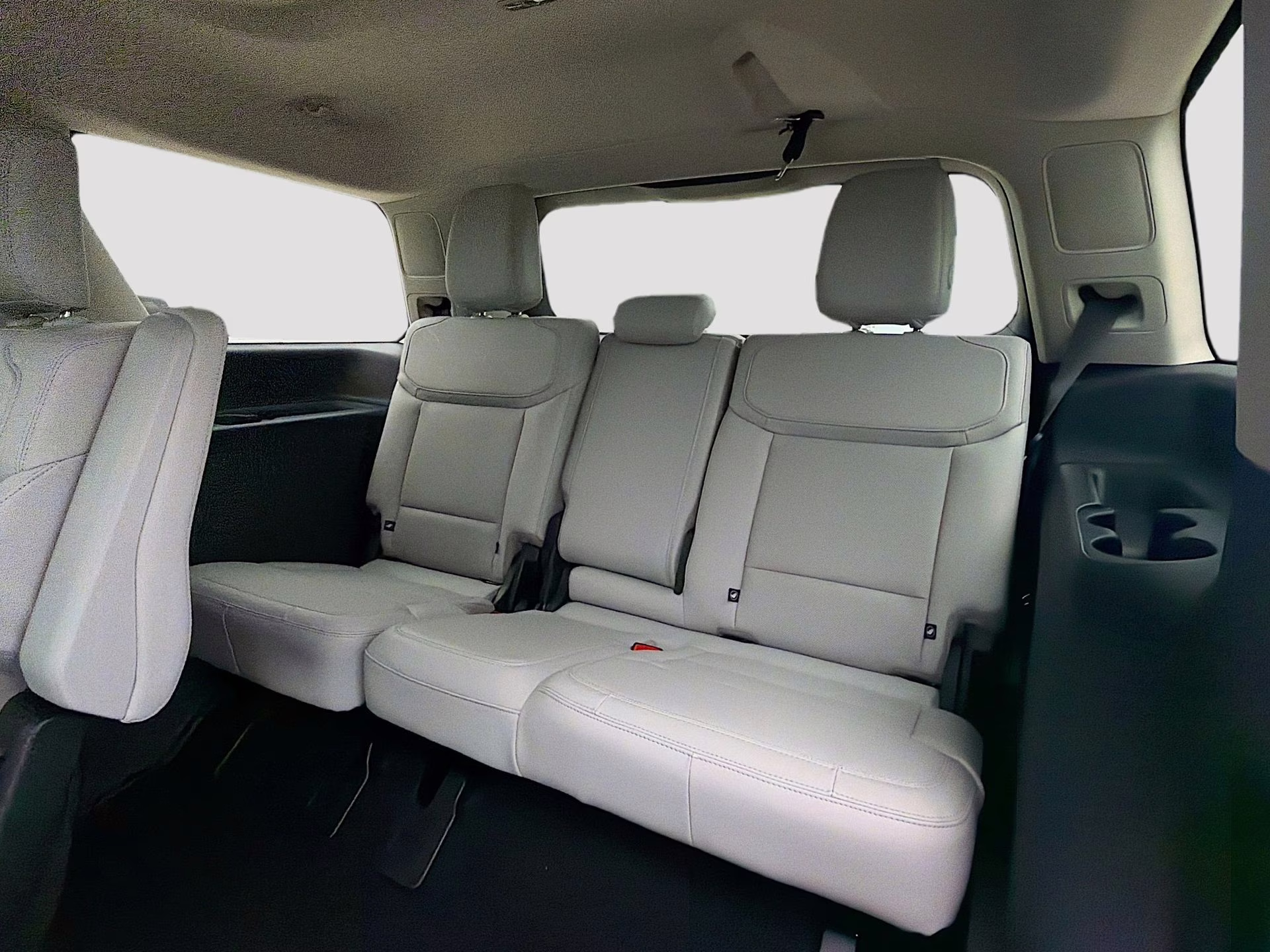 2026 Glacier Gray Metallic Tri-Coat Ford Expedition Platinum 4X4 SUV