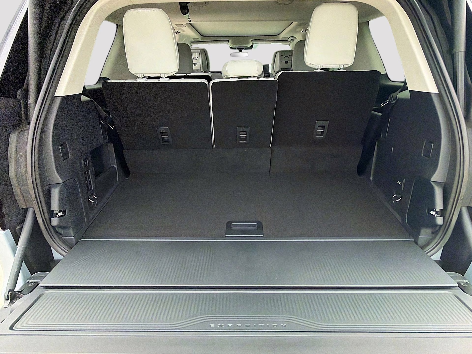 2026 Glacier Gray Metallic Tri-Coat Ford Expedition Platinum 4X4 SUV