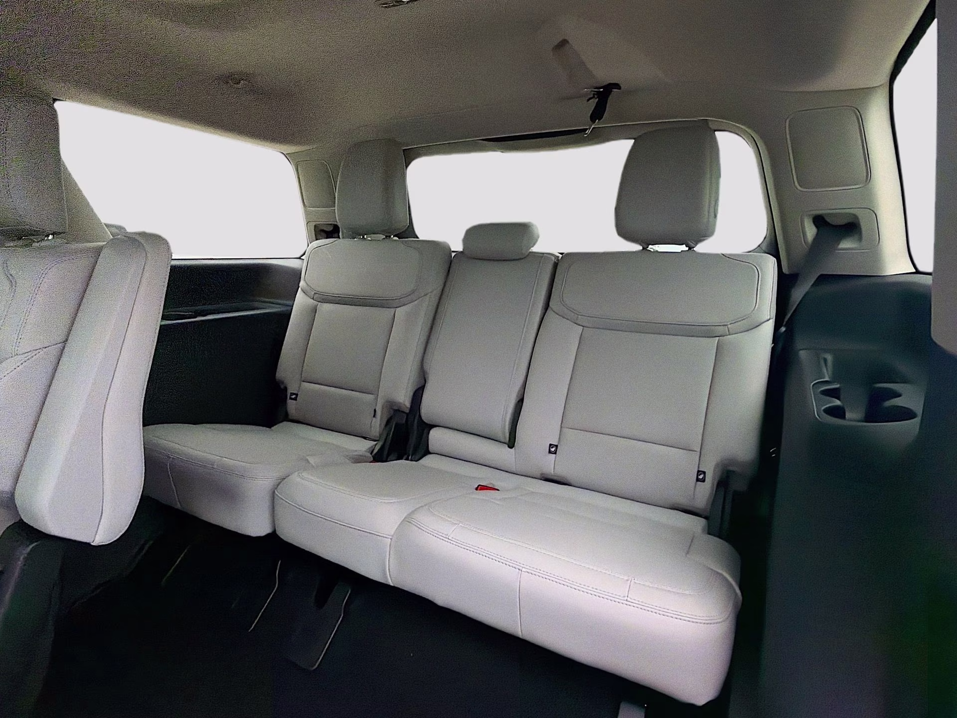 2026 Glacier Gray Metallic Tri-Coat Ford Expedition Platinum 4X4 SUV
