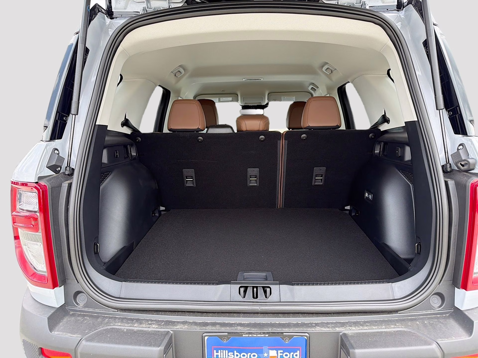 2026 Space White Metallic Ford Bronco Sport Outer Banks 4X4 SUV