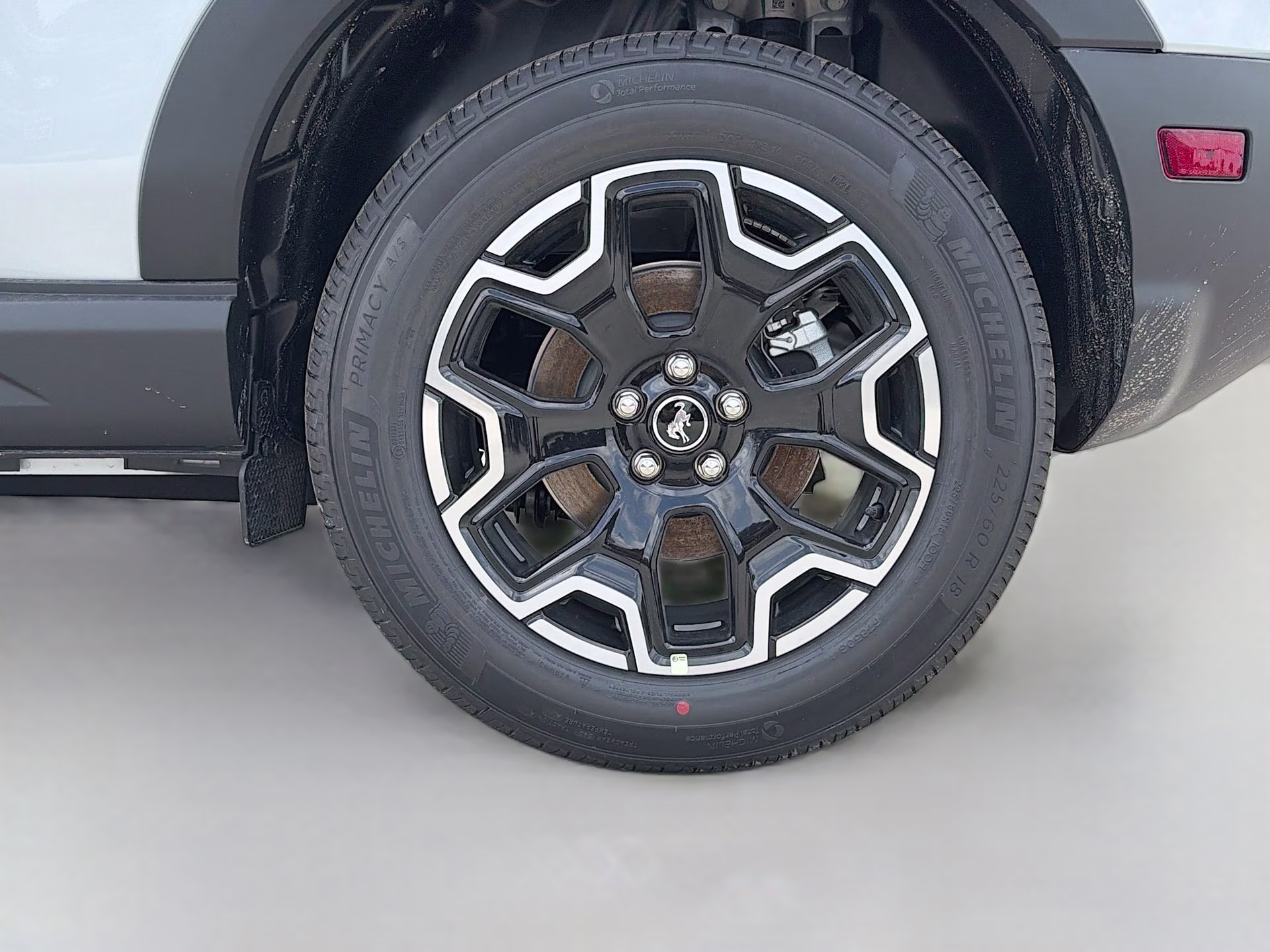 2026 Space White Metallic Ford Bronco Sport Outer Banks 4X4 SUV