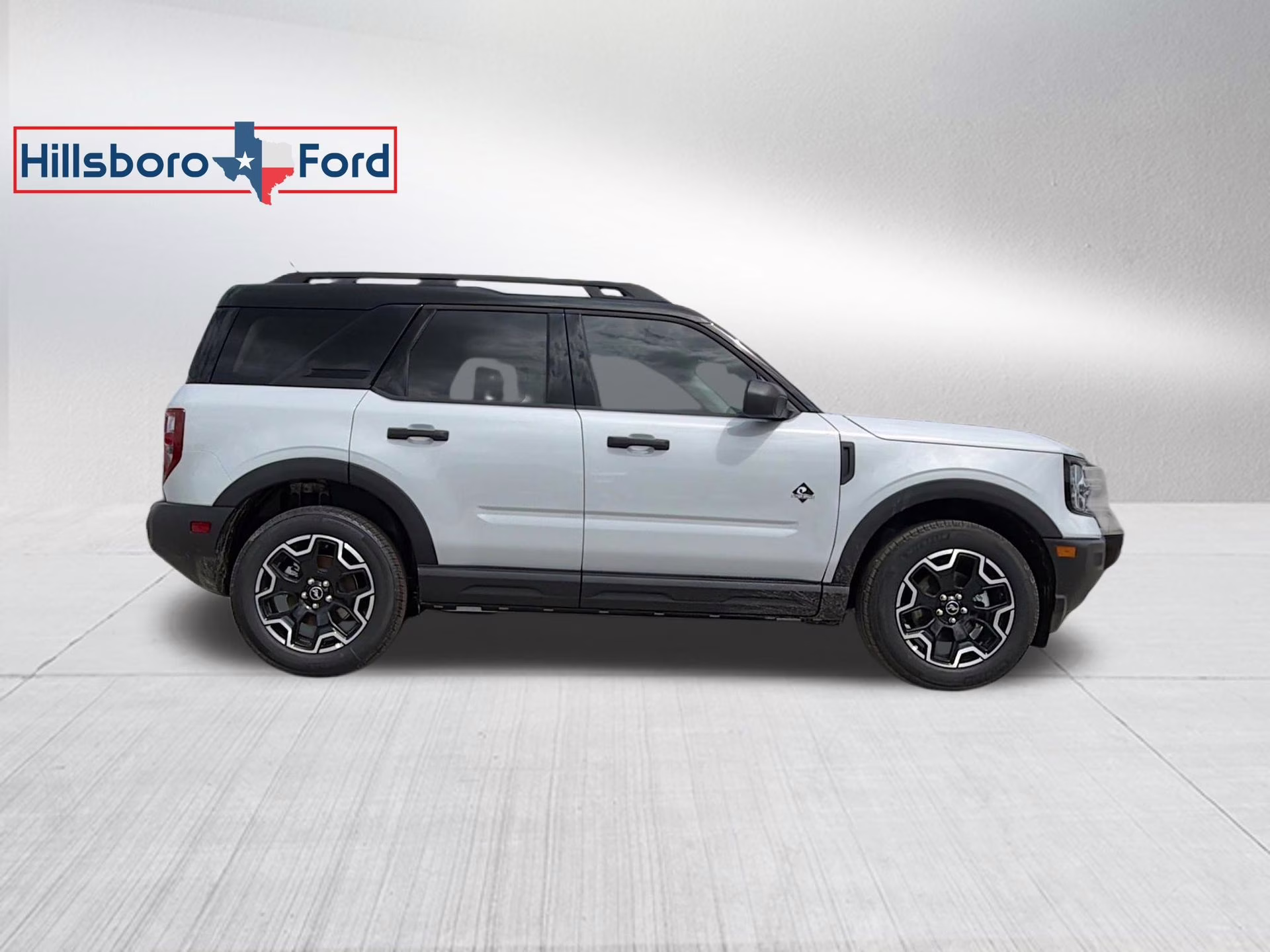 2026 Space White Metallic Ford Bronco Sport Outer Banks 4X4 SUV