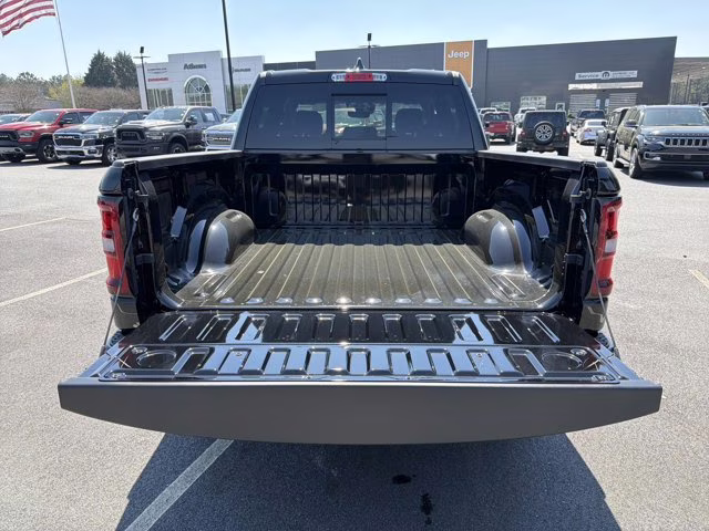 2026 Diamond Black Crystal Pearlcoat Ram 1500 Big Horn RWD Truck