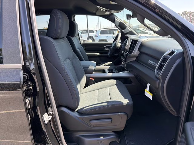 2026 Diamond Black Crystal Pearlcoat Ram 1500 Big Horn RWD Truck