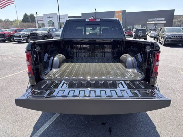 2026 Diamond Black Crystal Pearlcoat Ram 1500 Big Horn RWD Truck