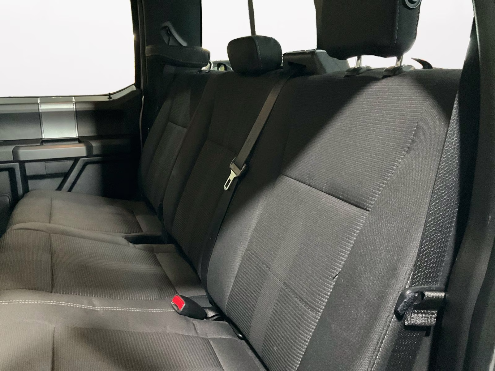 2016 Ingot Silver Ford F-150 XLT 4X4 Truck