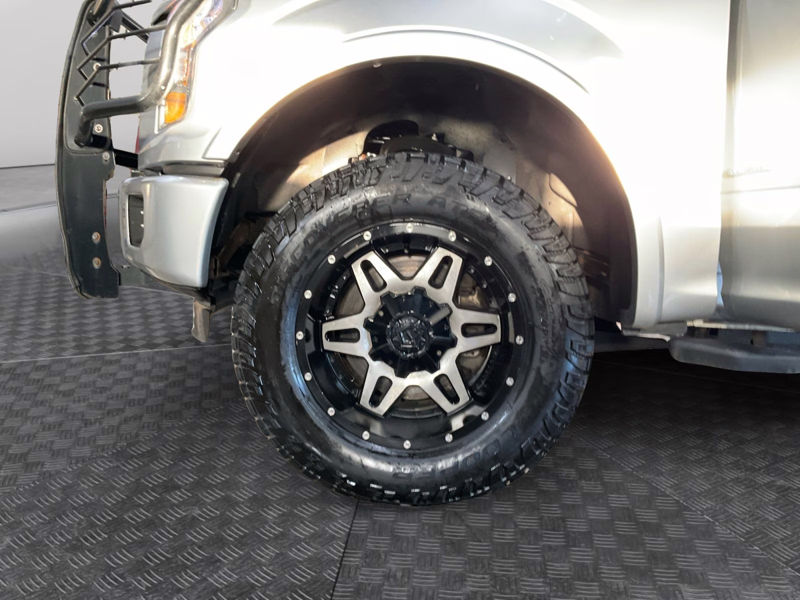 2016 Ingot Silver Ford F-150 XLT 4X4 Truck