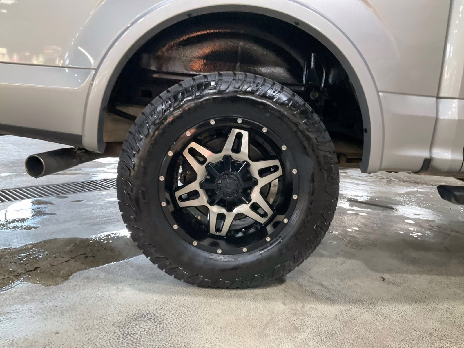 2016 Ingot Silver Ford F-150 XLT 4X4 Truck