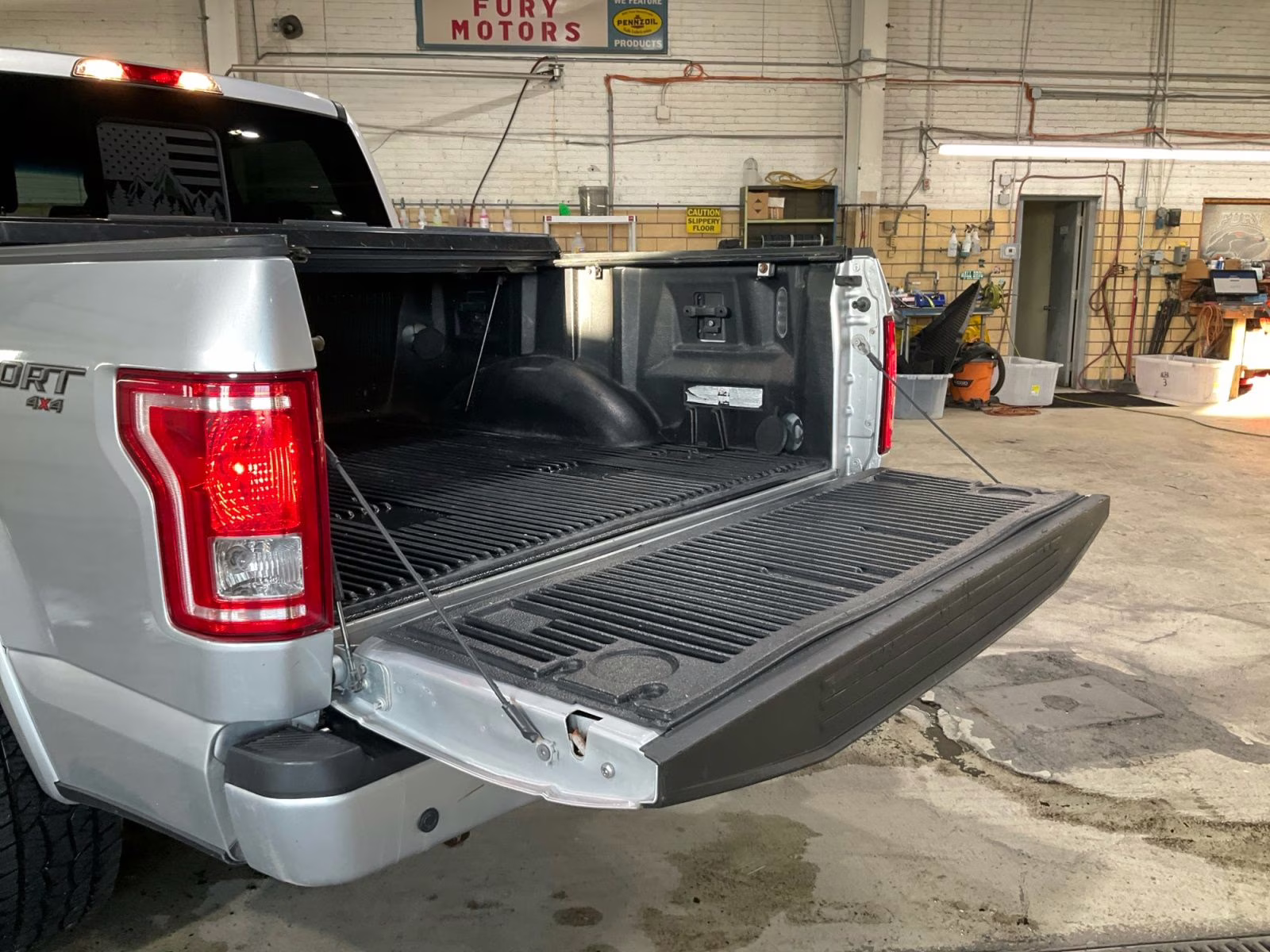 2016 Ingot Silver Ford F-150 XLT 4X4 Truck