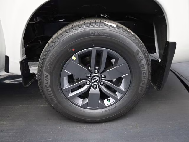 2026 Glacier White Nissan Frontier SV 4X4 Truck