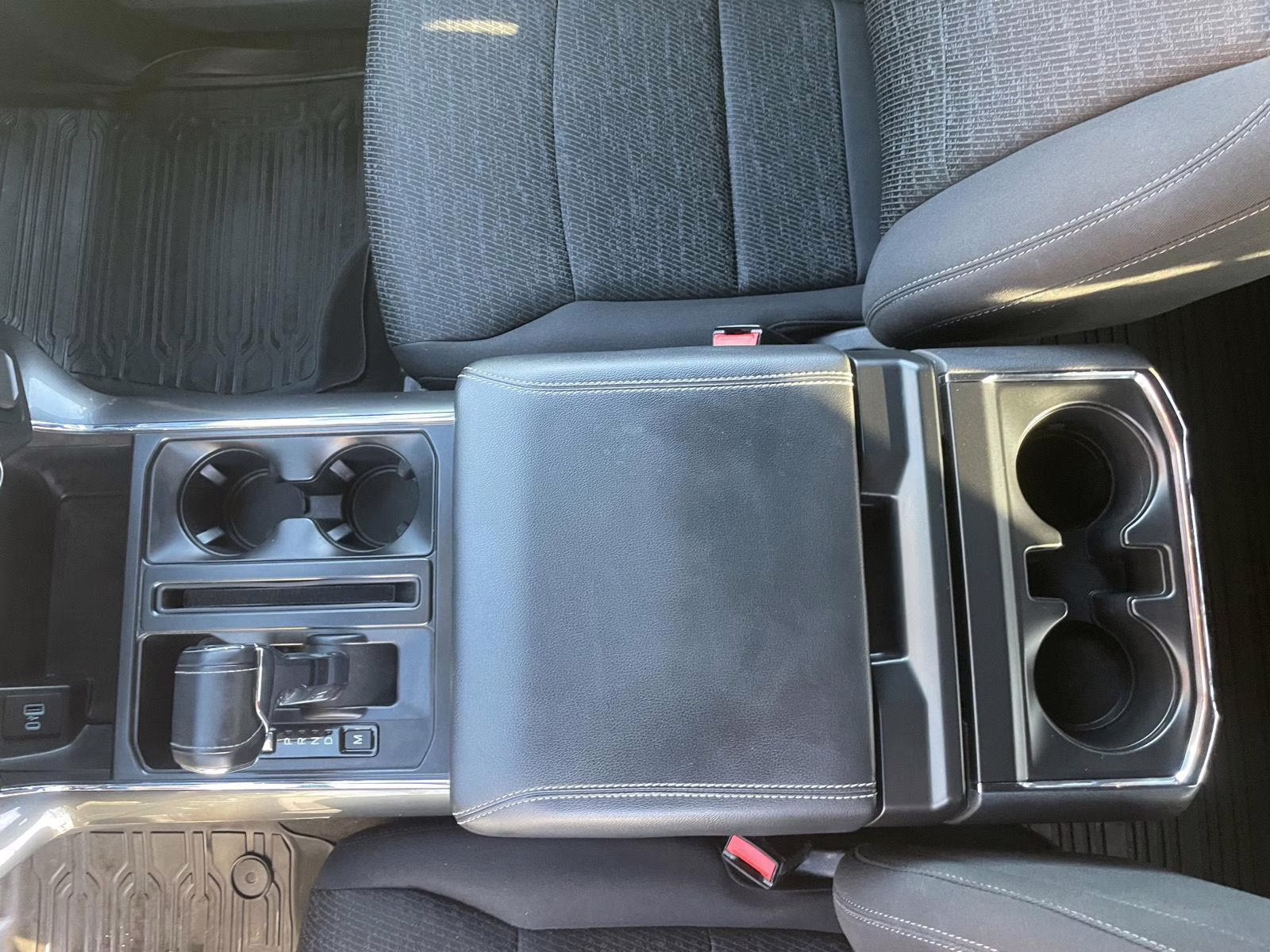 2022 Agate Black Ford F-150 XLT 4X4 Truck