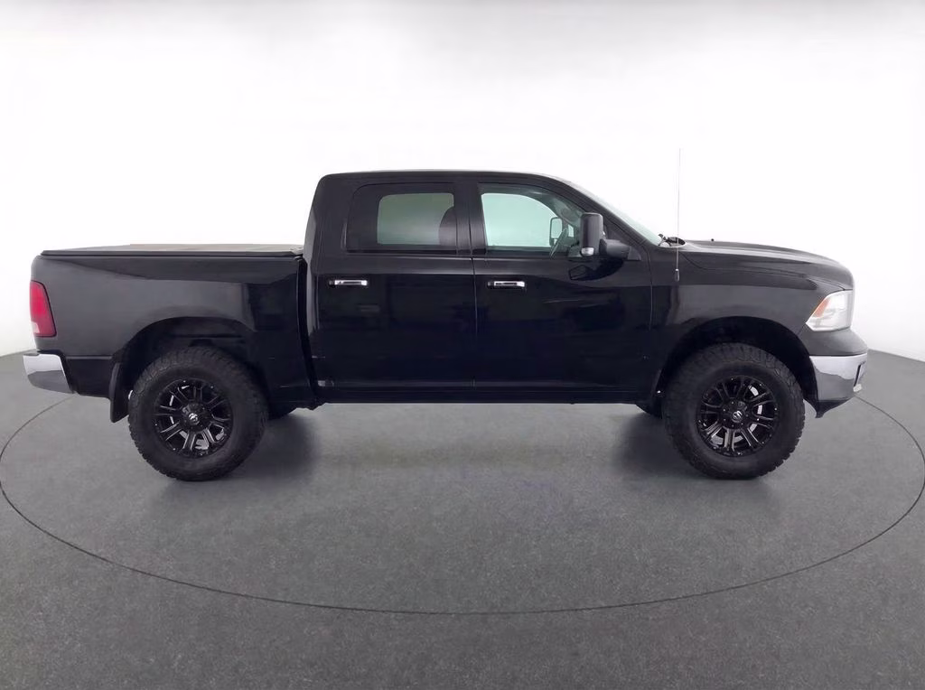 2010 Brilliant Black Crystal Pearlcoat Dodge 2500 SLT 4X4 Truck