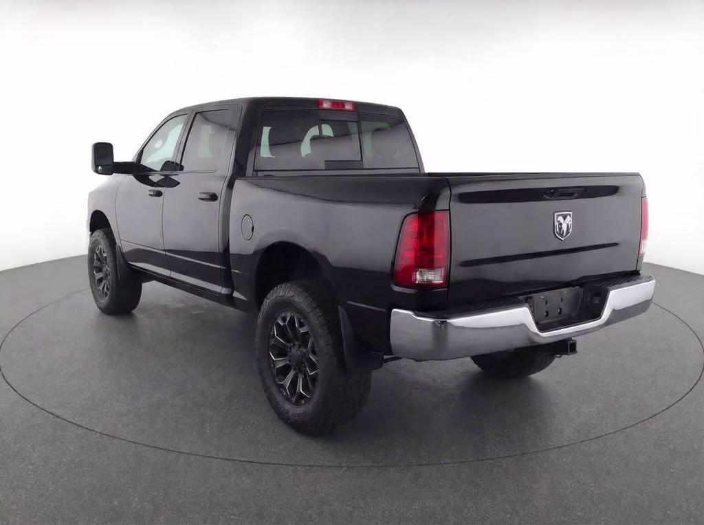 2010 Brilliant Black Crystal Pearlcoat Dodge 2500 SLT 4X4 Truck