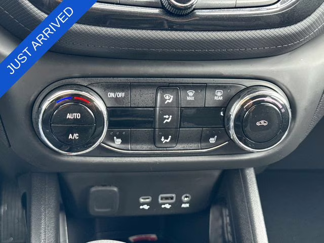 2023 Summit White Chevrolet Trailblazer LT FWD SUV