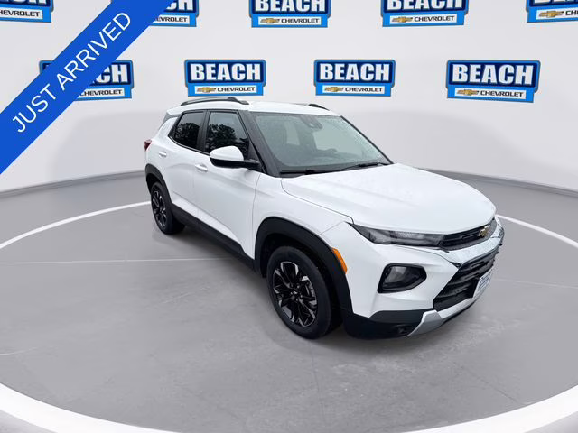 2023 Summit White Chevrolet Trailblazer LT FWD SUV