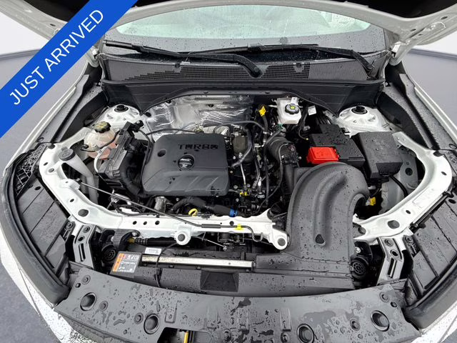 2023 Summit White Chevrolet Trailblazer LT FWD SUV