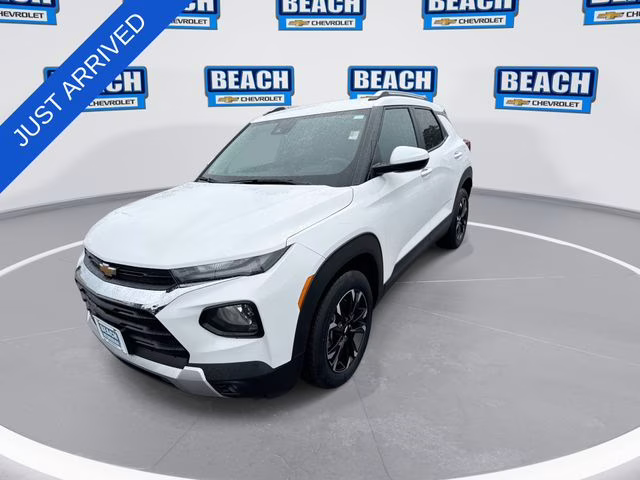 2023 Summit White Chevrolet Trailblazer LT FWD SUV