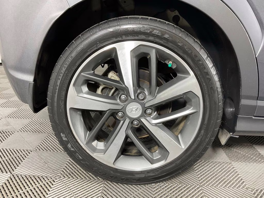 2020 Thunder Gray Hyundai Kona Limited FWD SUV