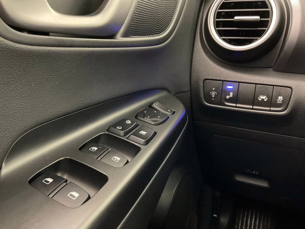 2020 Thunder Gray Hyundai Kona Limited FWD SUV