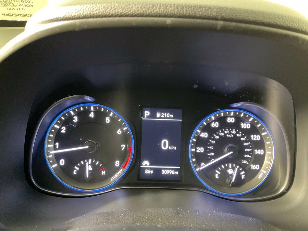 2020 Thunder Gray Hyundai Kona Limited FWD SUV